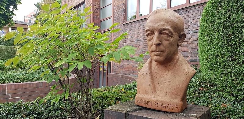 Ernst-Schaefer-Haus (Architekt: Thilo Schoder)